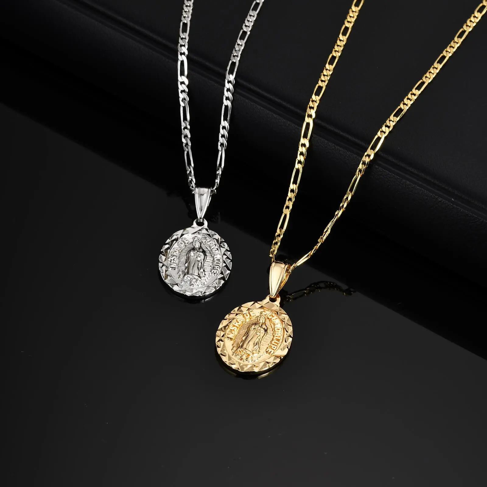 قلادة مريم العذراء للرجال والأولاد، قلادة بيضاوية كاثوليكية مع سلسلة فيجارو، هدية مجوهرات لصلاة الإيمان