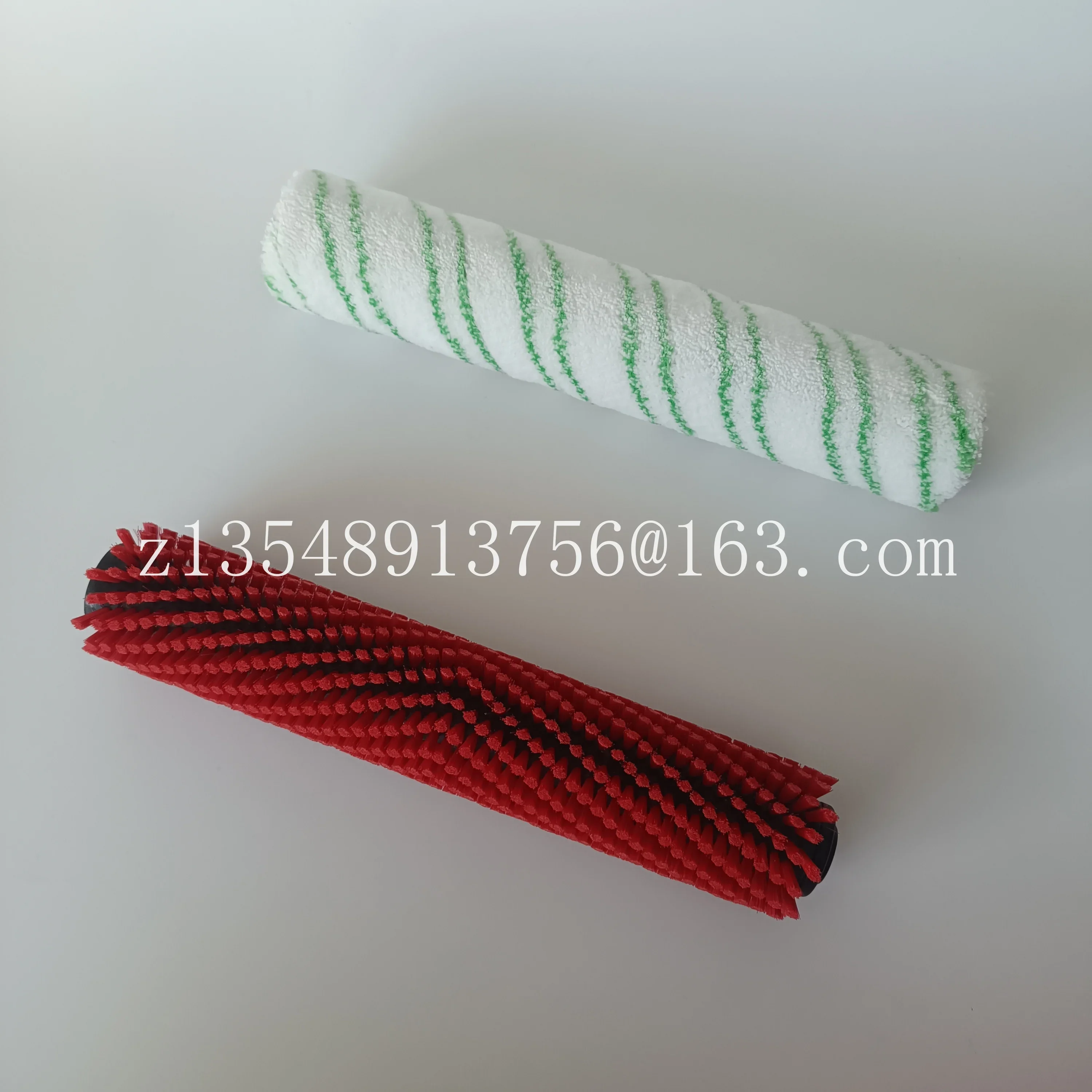 

BR30/4C floor scrubber, Kaichi roller brush, floor drum, red, white, green fiber