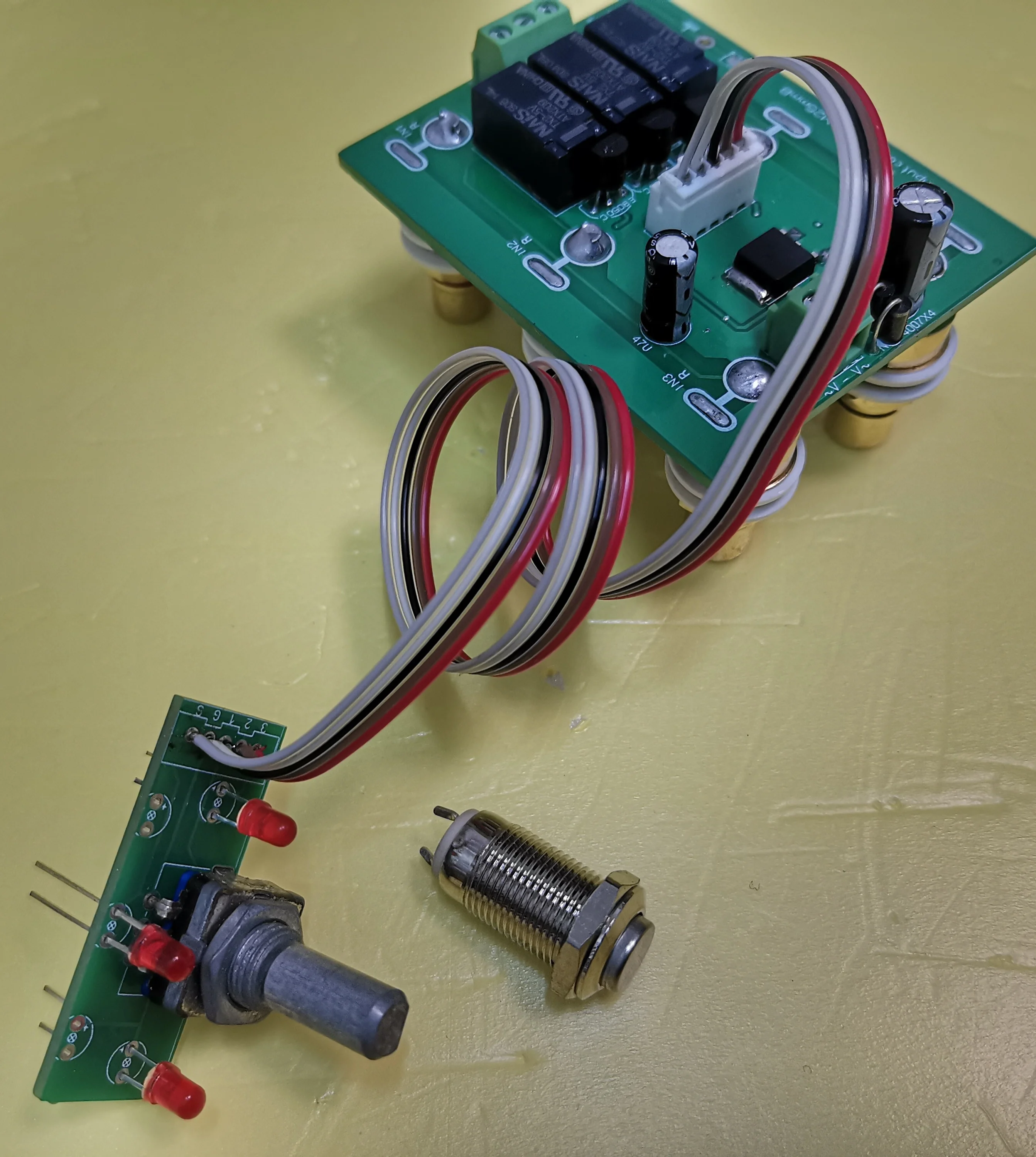 Imported pure copper gold-plated RCA terminal dual-channel 3-way input switching audio signal input selection/switching board