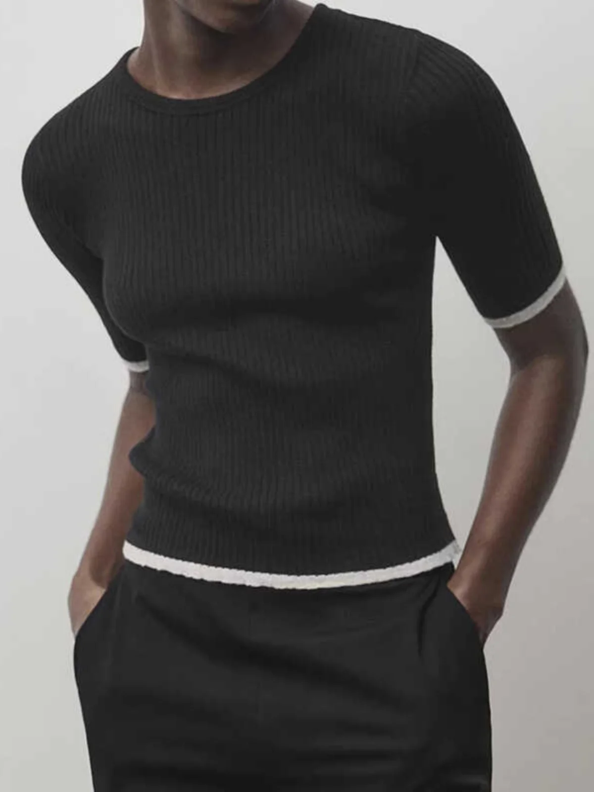 MD 여성 니트 티셔츠 라운드 넥 반팔 우아한 캐주얼 미니멀리스트 스타일 신상 봄 여름 다섯 버튼