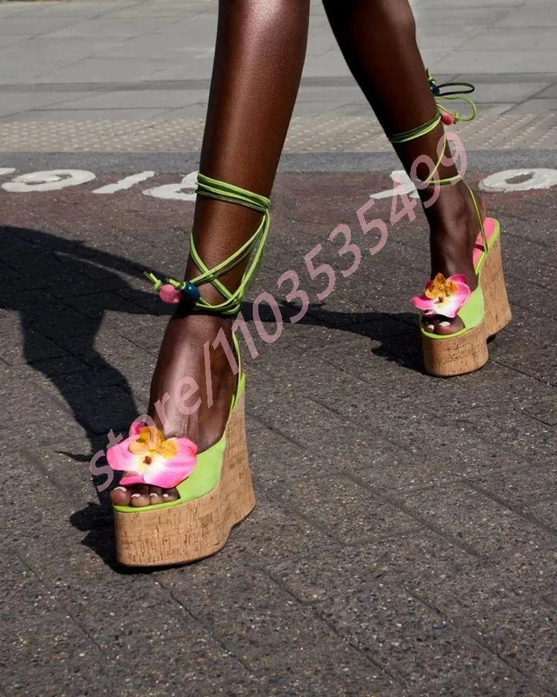

2025 Green Platform Beautiful Flower Strappy Sandals Summer Sexy Ladies Wedge Catwalk Sandals Fashion Party Casual Roman Sandals