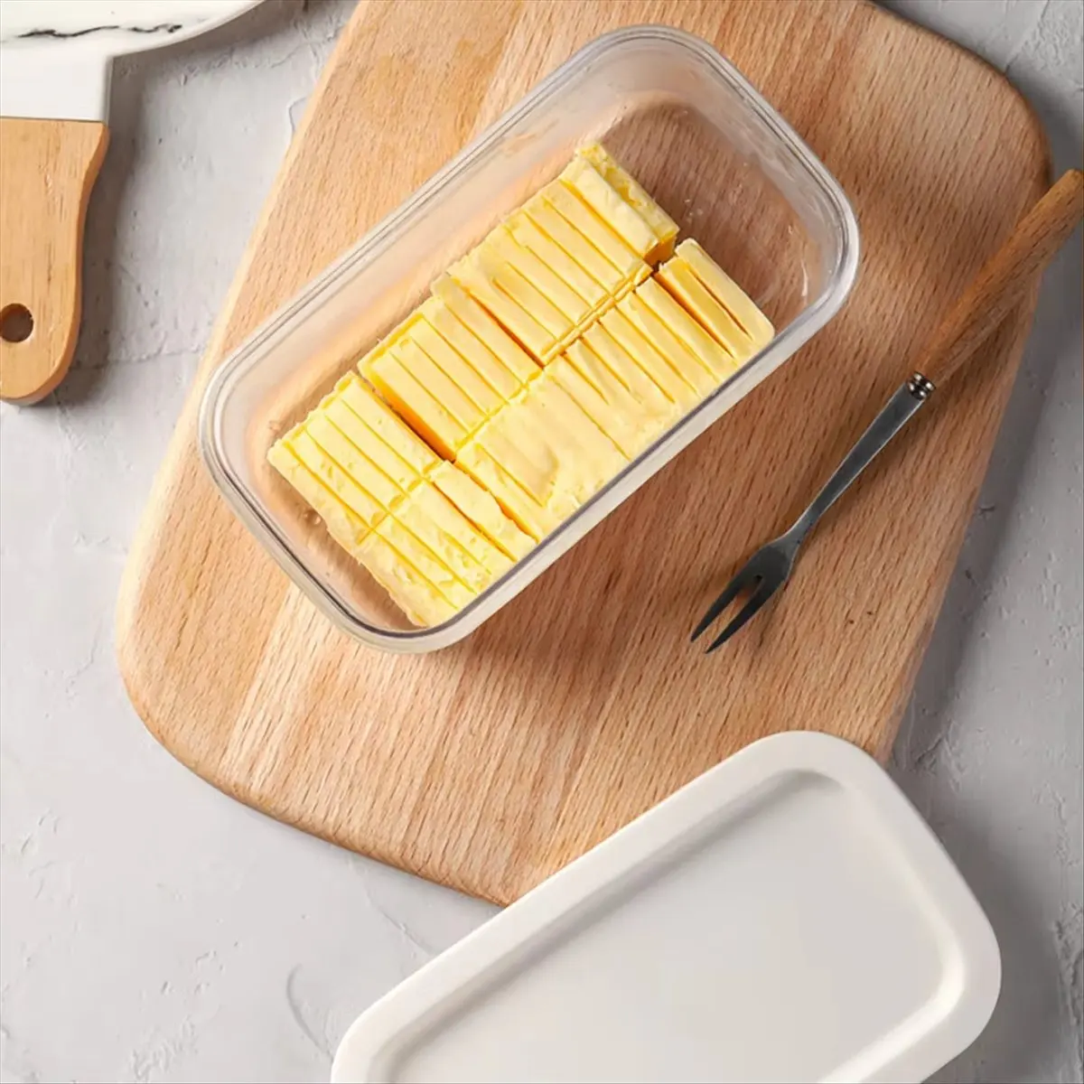 New Arrival Butter cheese cutting fresh-keeping box Rectangular Butter Dish With Cutter Butter Keeper for Easy Cutting