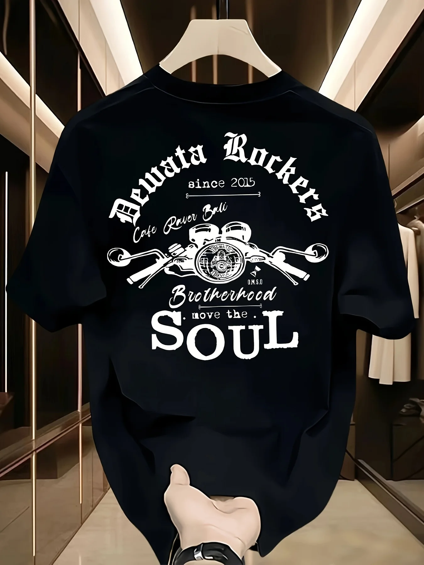 Vintage Motorcycle Soul Graphic Print 100% Cotton Mens T Shirt for Summer Streetwear Showcases A Bold Retro Inspired Aesthetic