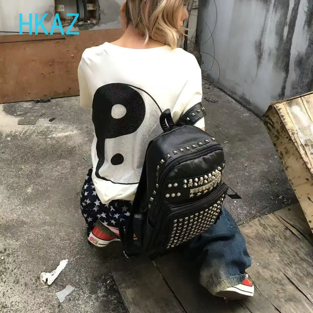 Black Retro Soft Leather Rivet Backpack Japanese Style Niche Subculture Y2k Metal Versatile Backpacks Travel Cosmetic Bag