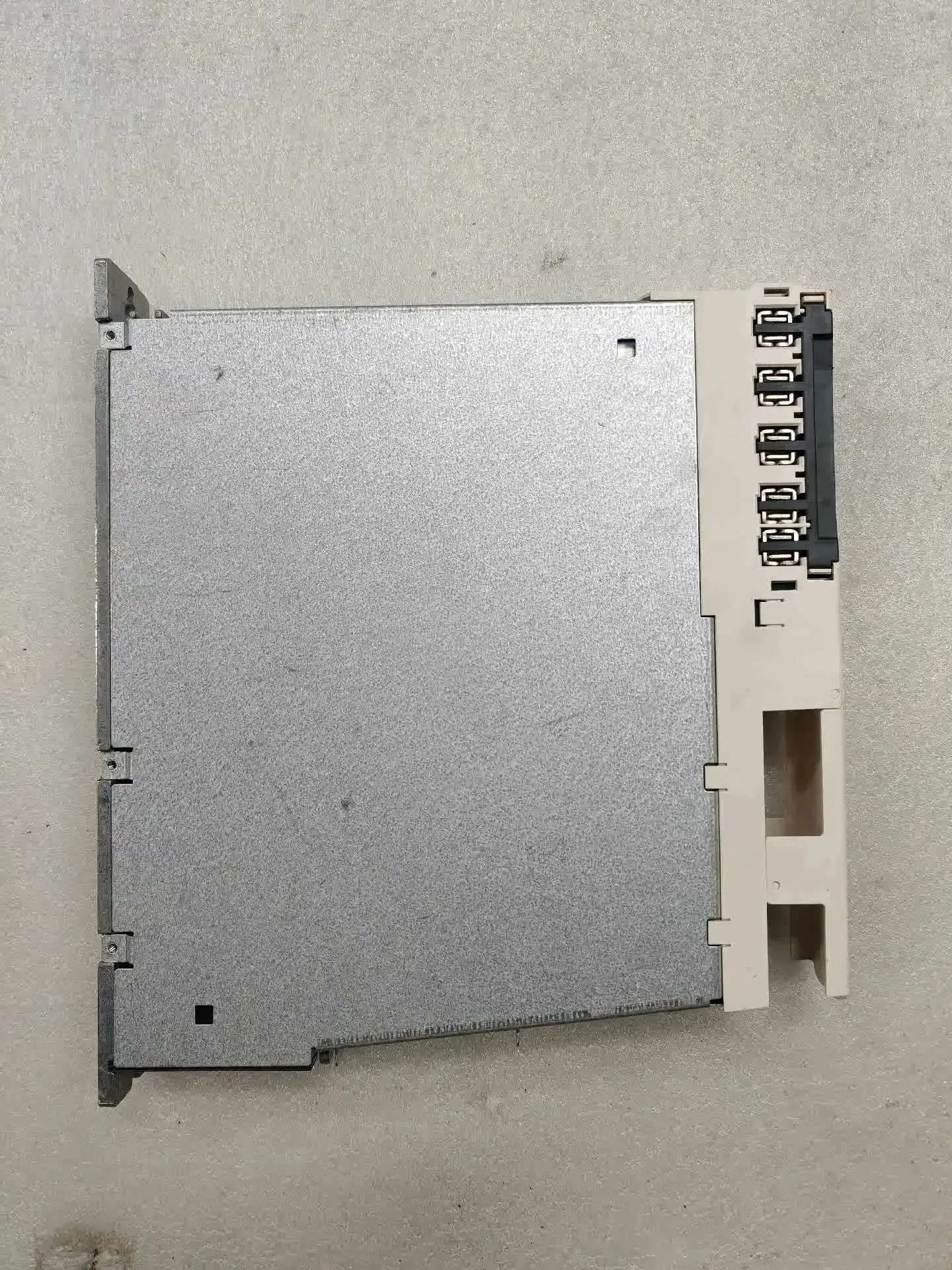 محرك سيرفو LXM62DD15D21000 لشنايدر