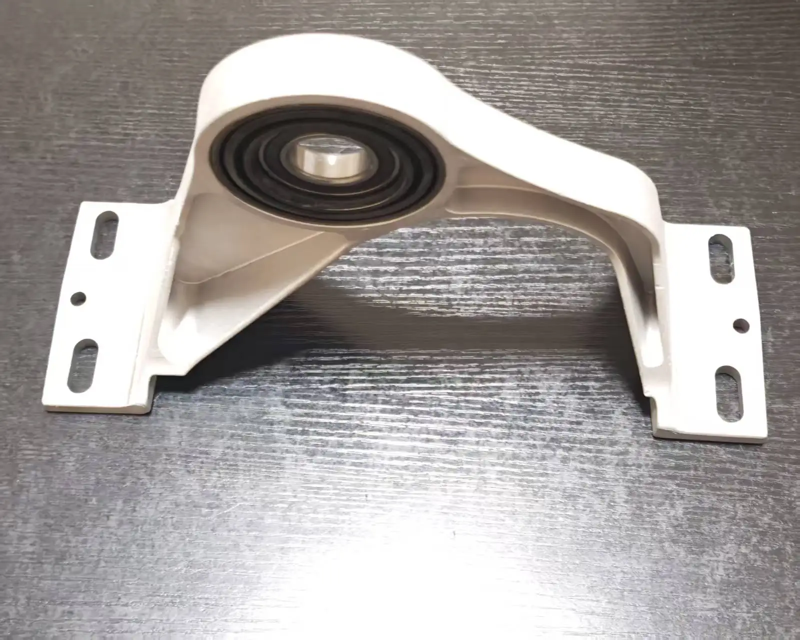 

1 piece Driveshaft Center Support Bearing For Mercedes Benz GLA CLA B-Class 2014-2020 1764100100