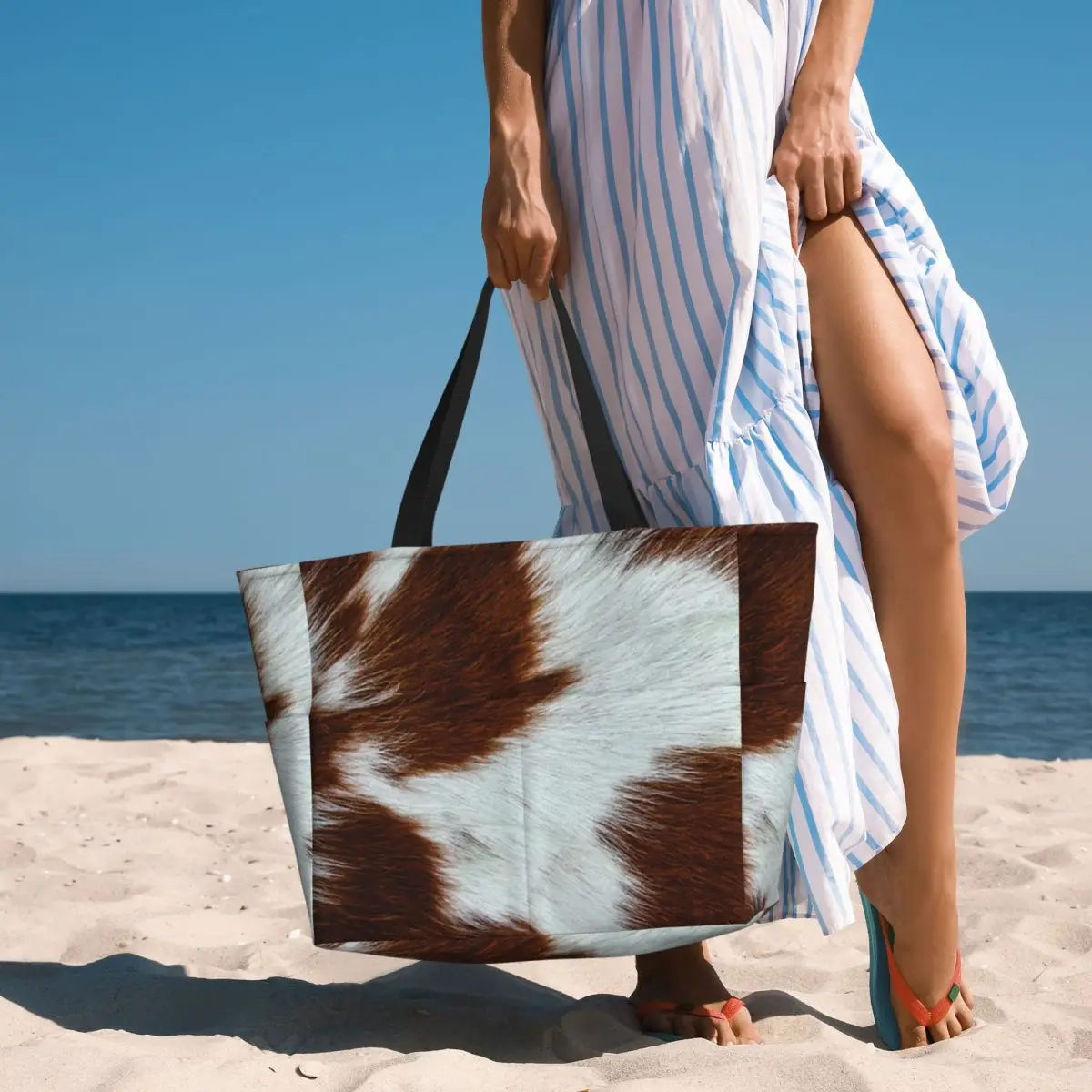 Stylish Cow Fur Cowhide Texture Cow Skin Print Pattern Beach Tote Bag Sport Gym Yoga Duffle Large Tote Bag Women Travel Bag