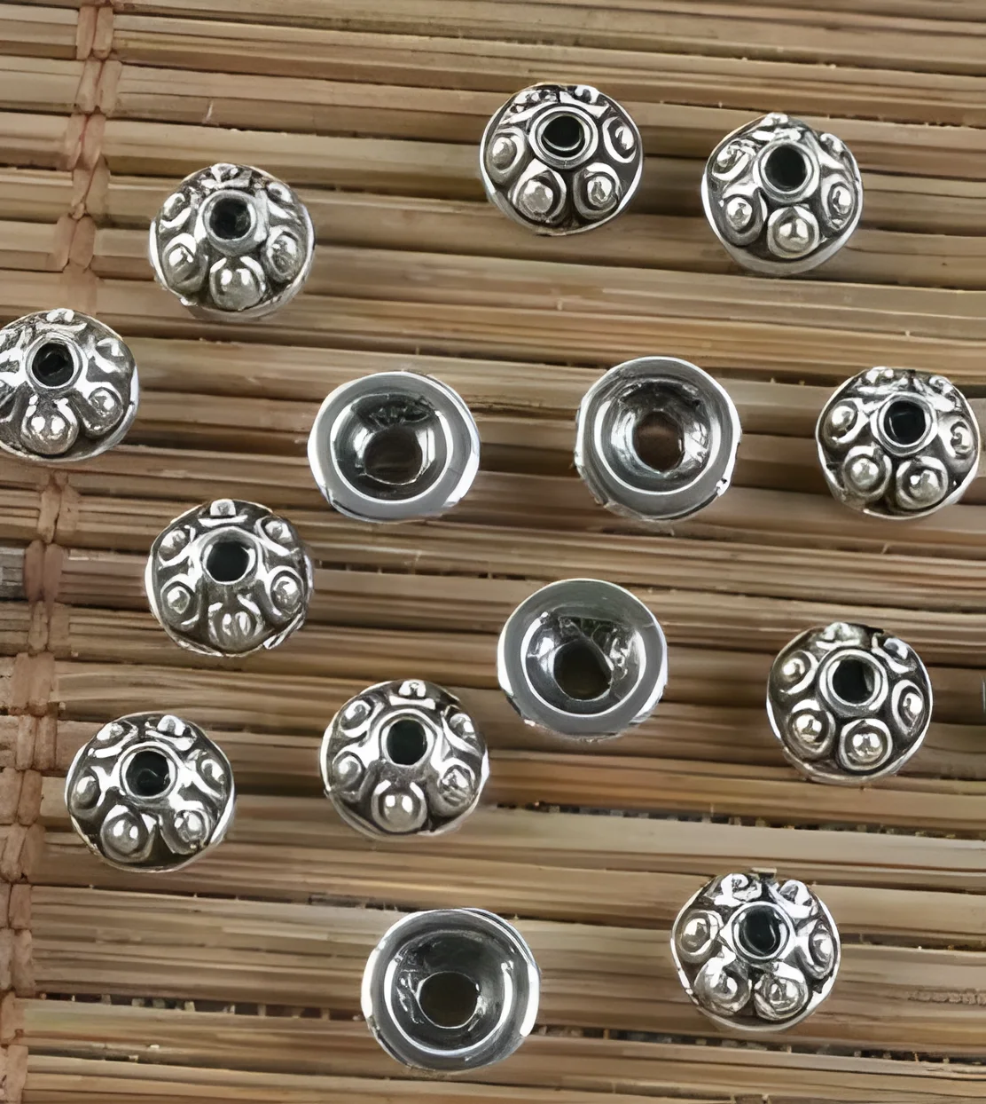 

80pcs 5mm Alloy matel tibetan silver pattern bead caps HW0268H