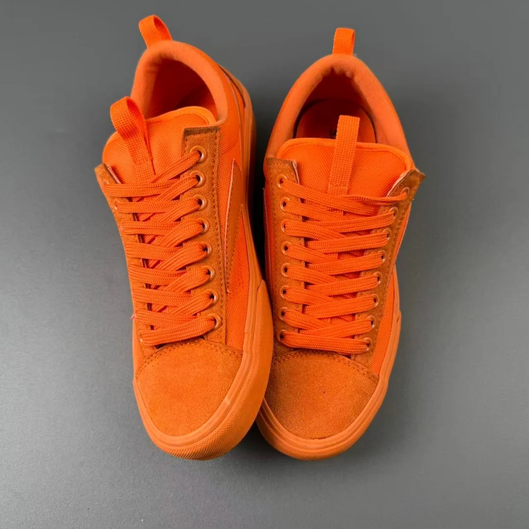 Vintage Orange Lightning Bread Skate Shoes, Unisex Trendy Street Sneakers, Wear‑Resistant Breathable Casual Board Footwear
