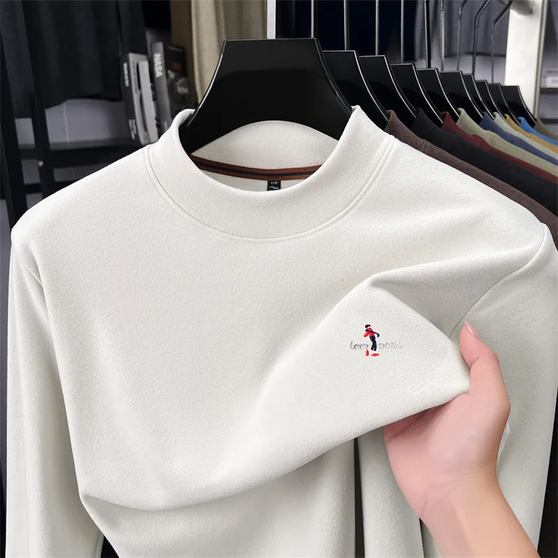 T-shirt a maniche lunghe di marca di lusso di fascia alta autunno inverno moda nuovo articolo golf ricamo caldo velluto casual girocollo pullover