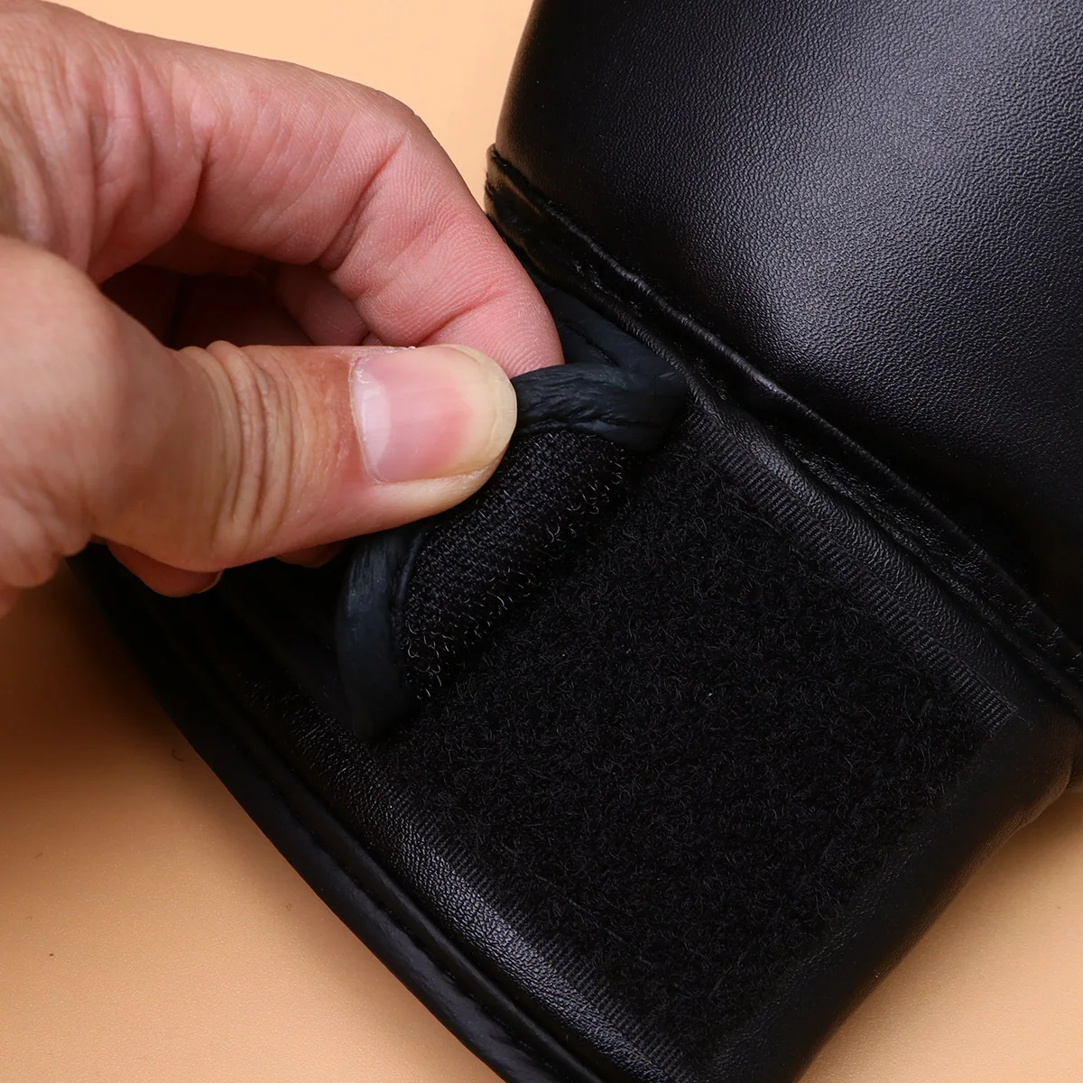 ถุงมือชกมวยสำหรับเด็ก ถุงมือฝึกซ้อมลายเปลวไฟ ดูดซับได้ดีขึ้น ระบายอากาศได้ดี เหมาะสำหรับคิกบ็อกซิ่งศิลปะการต่อสู้