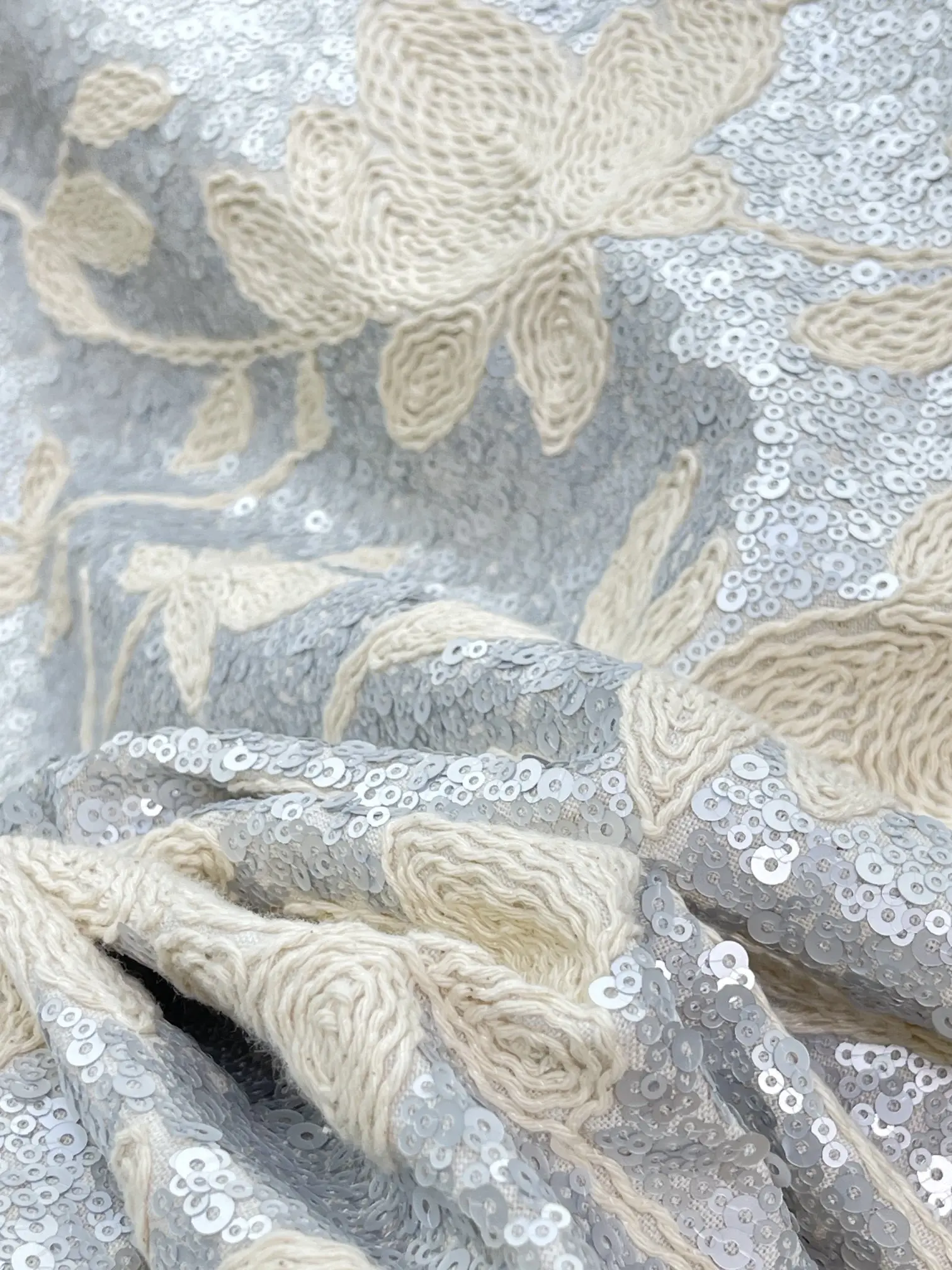 

2025 Summer New High Quality Heavy-Duty Floral Sequined Back Slit Skirt For Women