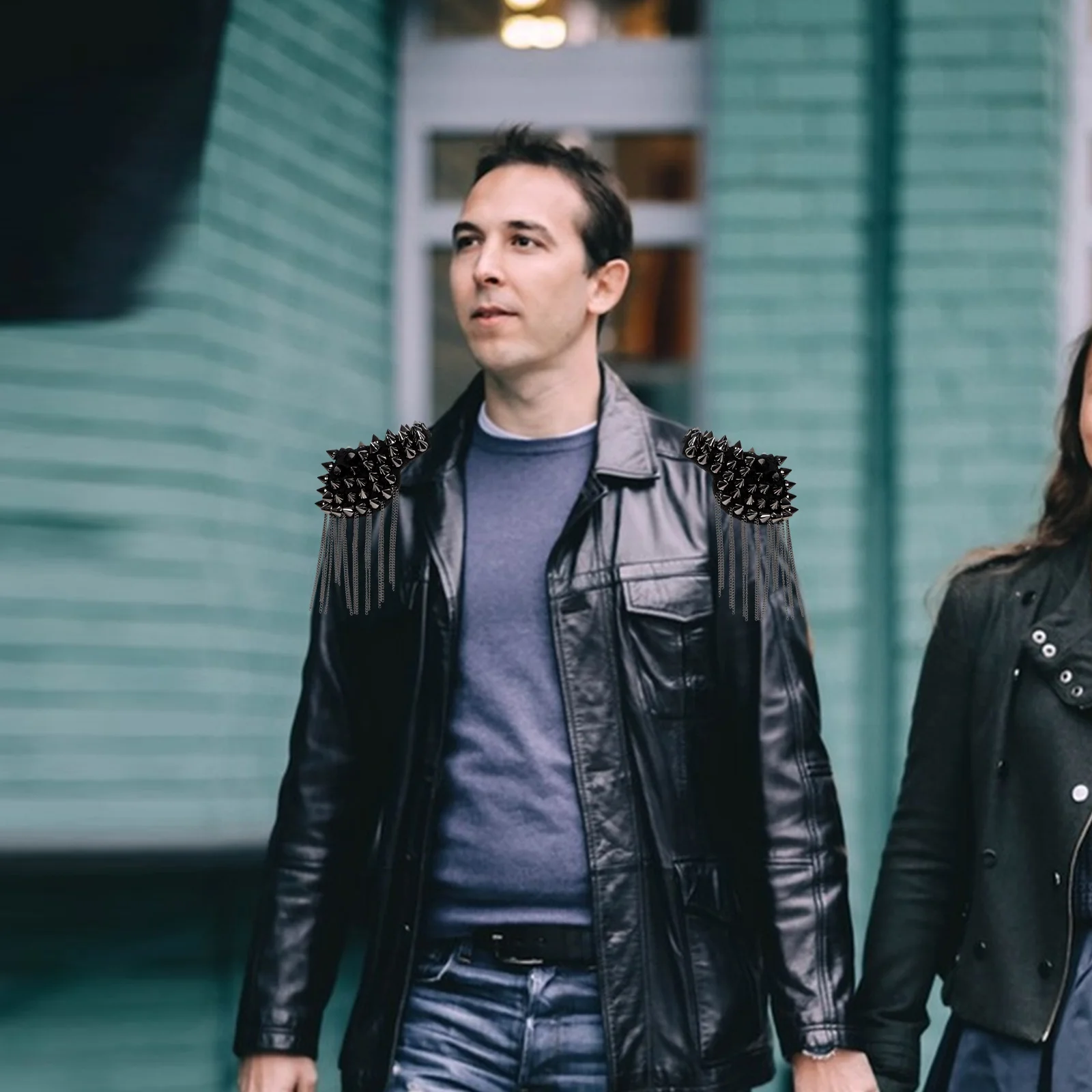 

1 Pair Punk Rivet Tassel Epaulets Vintage Shoulder Badges For Jacket Costume Men Women Decorative Metal Chain Accessory Handmade