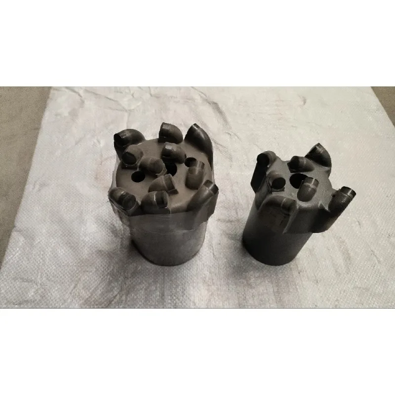 Diamond compact coreless stepped water well bit arc angle bit for mine