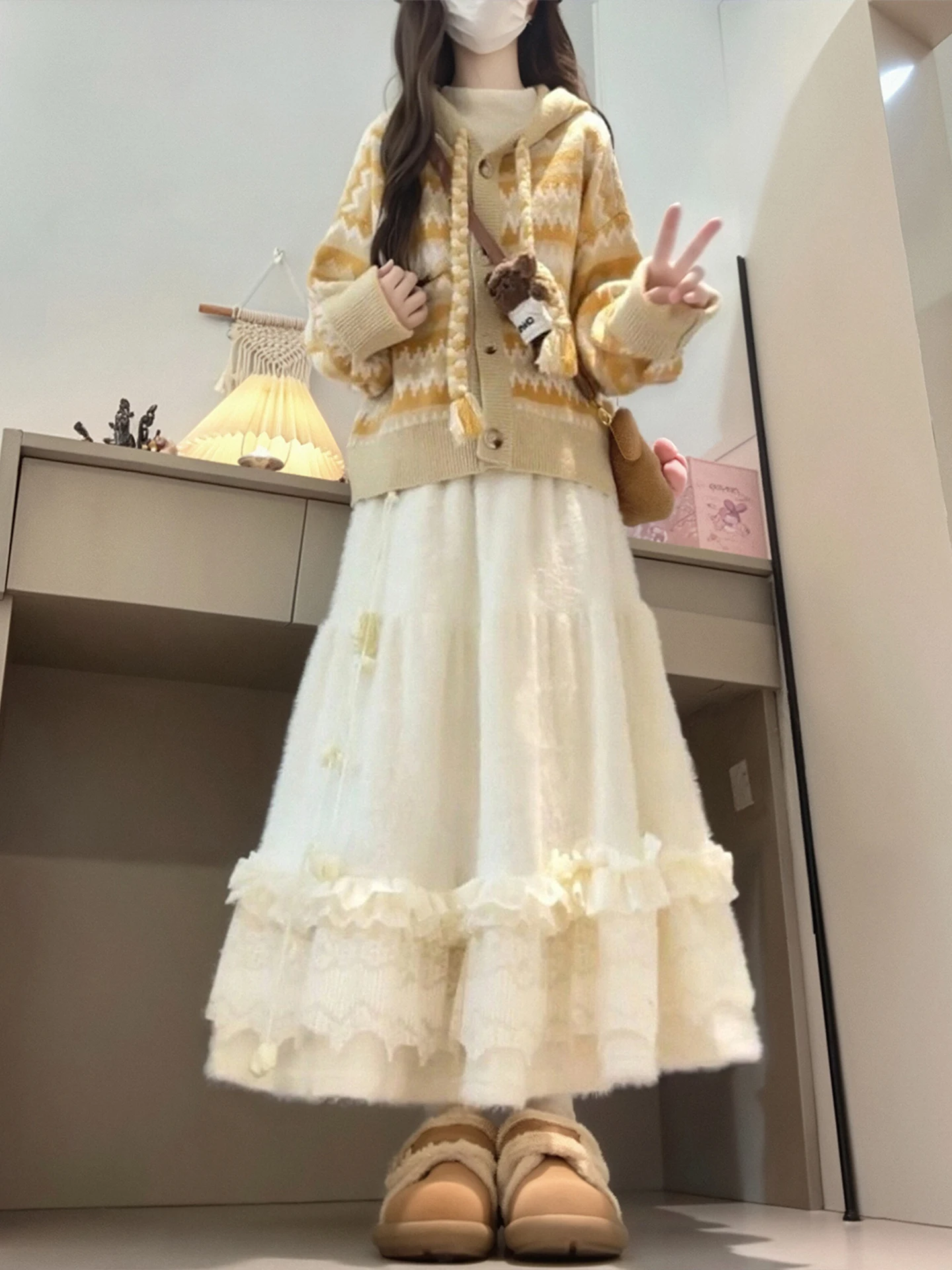 

Yellow Knitted Sweater Coat And Skirt Set for plus Size Women Winter Warm Comfortable Loose Fit Faion Ensemble