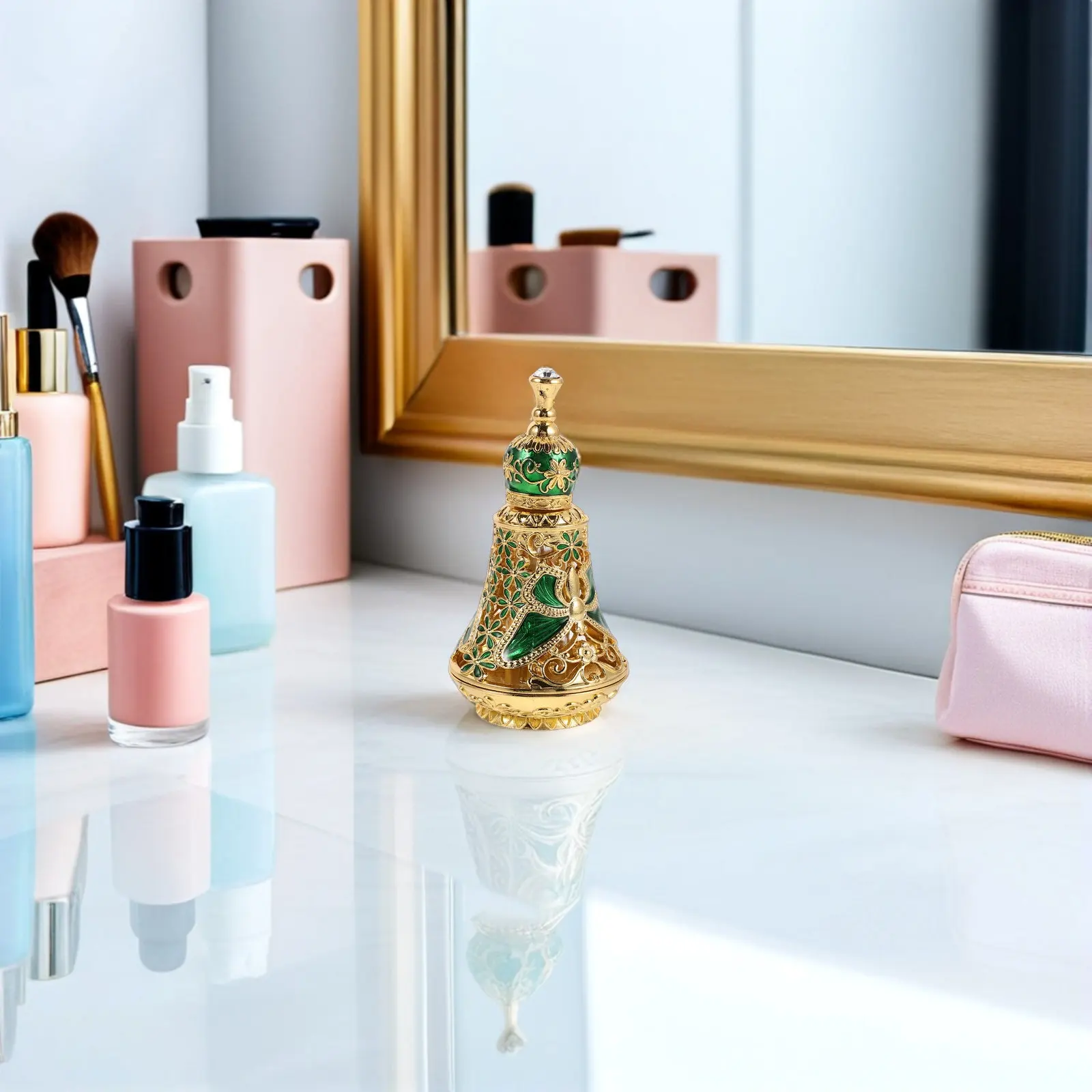 Elegant Vintage Perfume Bottle Retro Decorative Glass Container Classic Fragrance Bottle Retro Style Home Decor