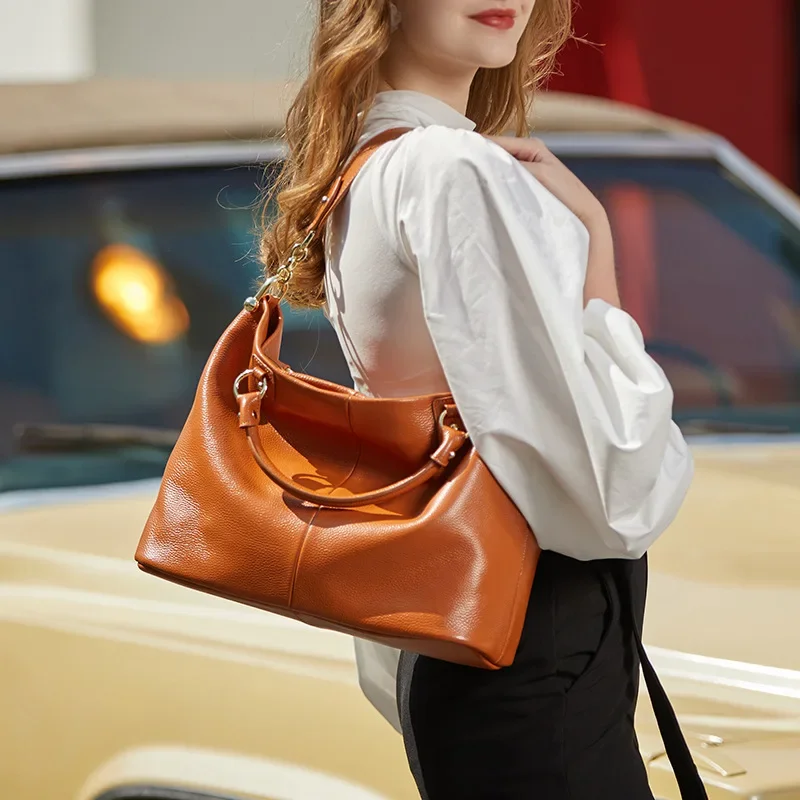 

New top layer cowhide large capacity crossbody shoulder bag, leather high-end commuting handbag for women