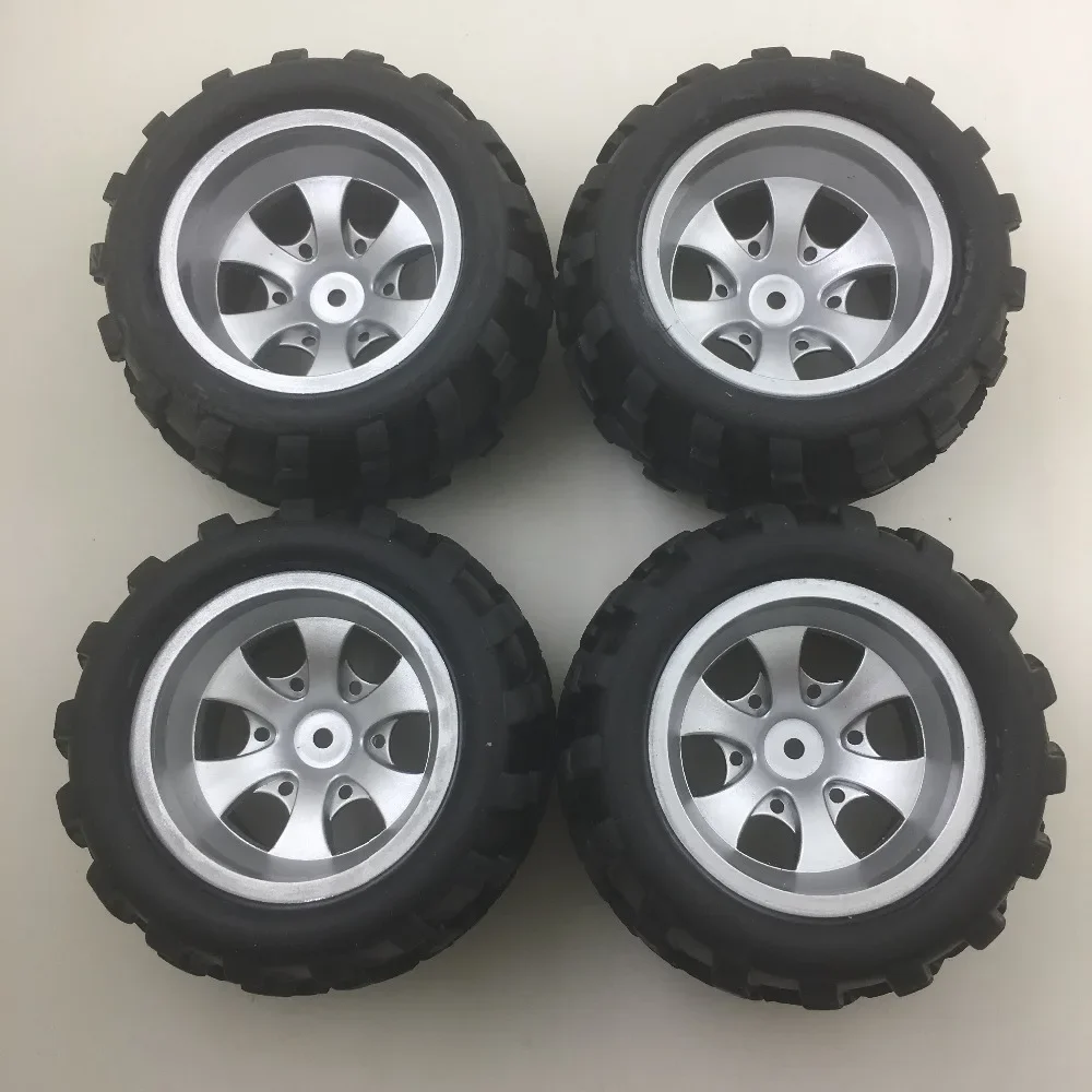 Wltoys A979タイヤ1/18 rcカースペアパーツA979-01/02アクセサリー (2左タイヤ + 2右タイヤ)