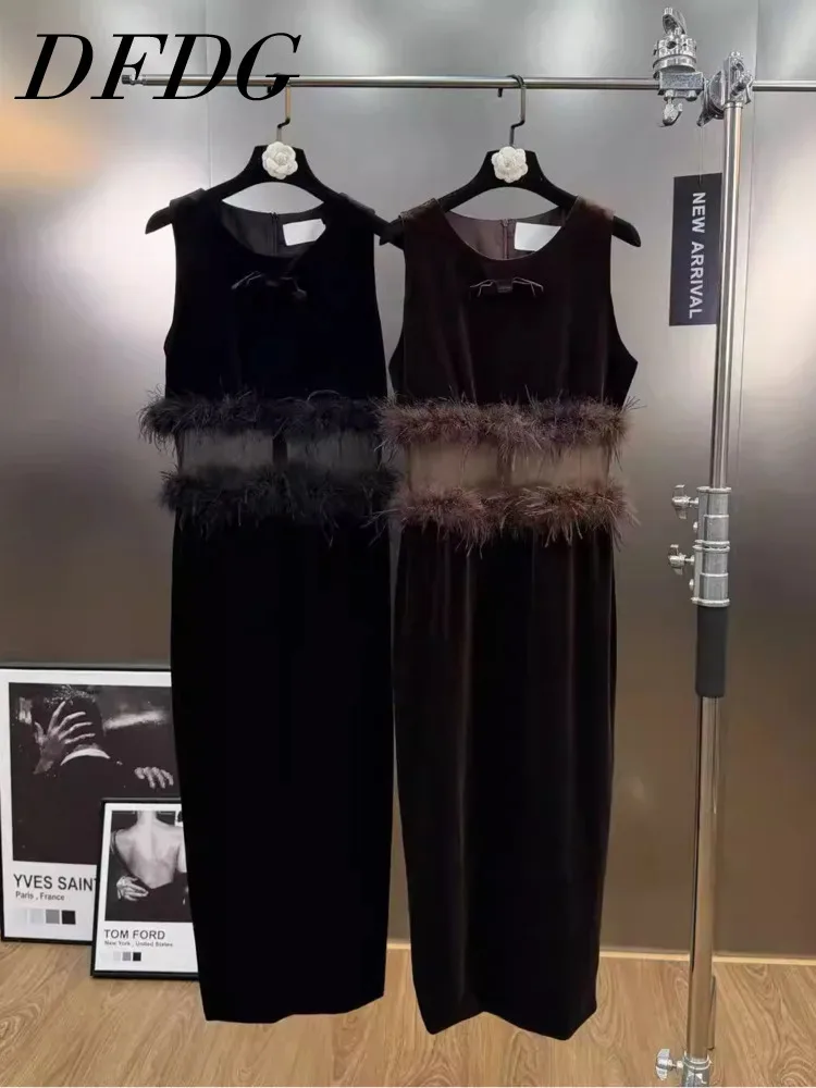 

DFDG женское элегантное бархатное платье весна-лето 2025 с круглым вырезом без рукавов из тюля со вставками, прямое праздничное платье со страусиными перьями