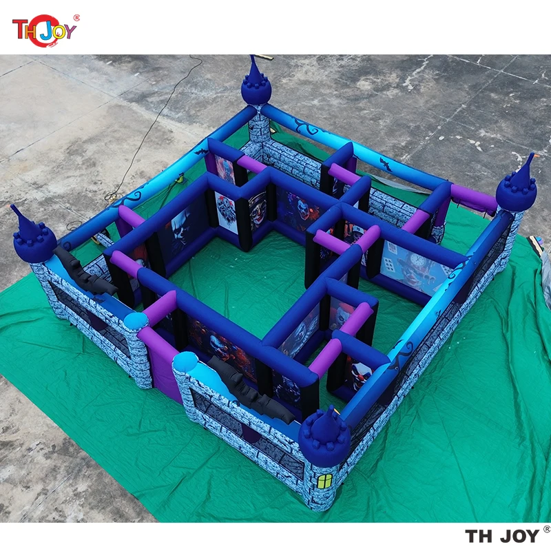 

8x8m Inflatable Clown Haunted House Horrible Inflatable Bat Puzzle labyrinth Game