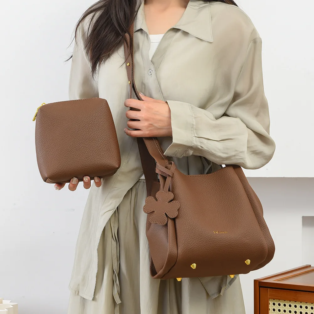 

2025 New Korean Ins Trend Lucky Bag Women's Fashion Versatile Bucket Bag High-end Casual Shoulder Bag