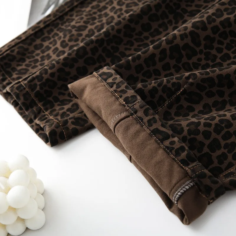 2026 High-quality Leopard Jeans Women Washed Denim Straight Trousers Spring Autumn High-waist Wide-leg Pants Casual Sickle Jeans