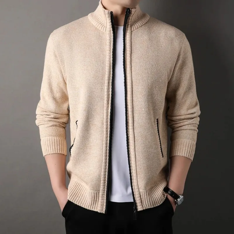 Maglione lavorato a maglia con colletto rialzato da uomo Autunno Inverno Nuovo cardigan Top Giacca coreana slim in tinta unita