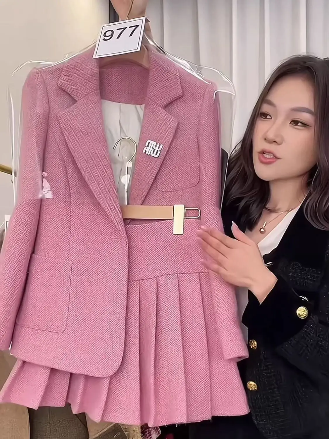 Autumn new style small fragrance retro fashion temperament two-piece set spliced high-end suit top+pleated skirt set