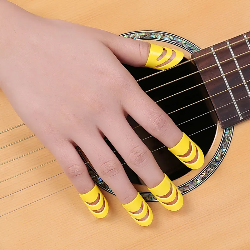 Colored guitar fingertips, plastic guitar fingertip paddles, finger thumb paddles guitar paddles 1PCS