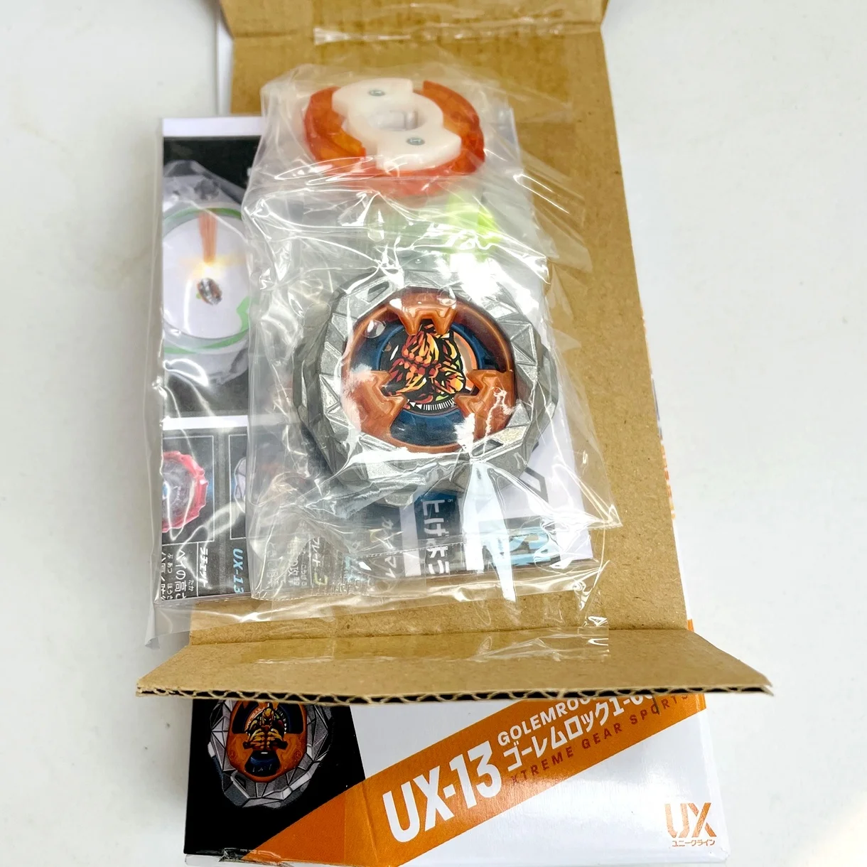 GENUINE Toupie BEYS UX-13 Battle X Booster Golem Rock 1-60UN New with original packaging set