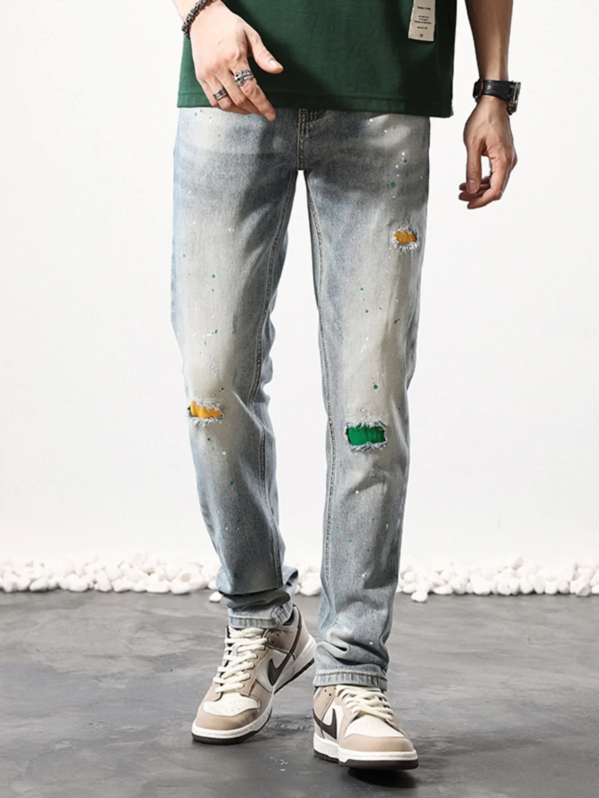 

Faionable Slim Fit Men's Jeans with Patchwork Design Casual Wear Resistant Cotton Stretch Fabric mid Waist Zipper Closure