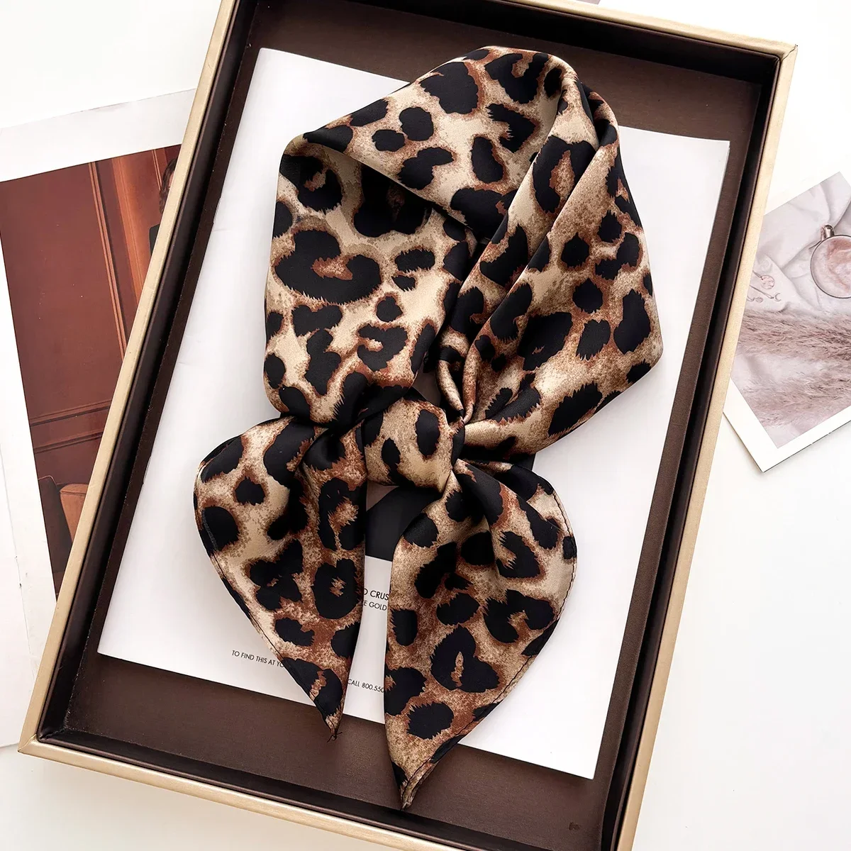 

Ladies' real silk leopard print scarf - black and brown animal print square scarf, elegant leopard print scarf, breathable and soft, multifunctional neck scarf/headscarf