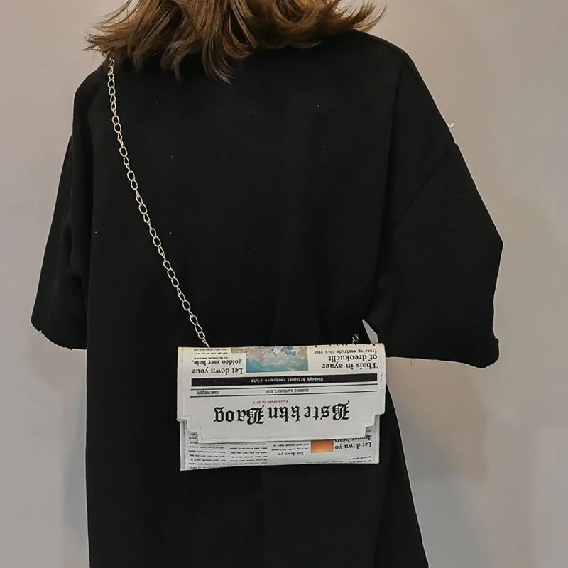 New Women Newspaper Messenger Bag Shoulder Bag Personality Fashion Small Square Bag Concise Design Ladies All-match Bags