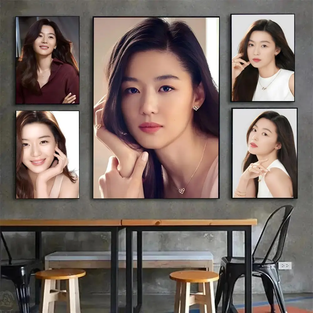 Actress Individual Gianna Jun Poster Painting Wall Art Mural for Living Room Home Decor and Gifts