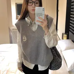 College Korean Retro Knitted Vest Women's Versatile New Sleeveless Wind Fold Design Loose Shoulder Sweater Tank Top