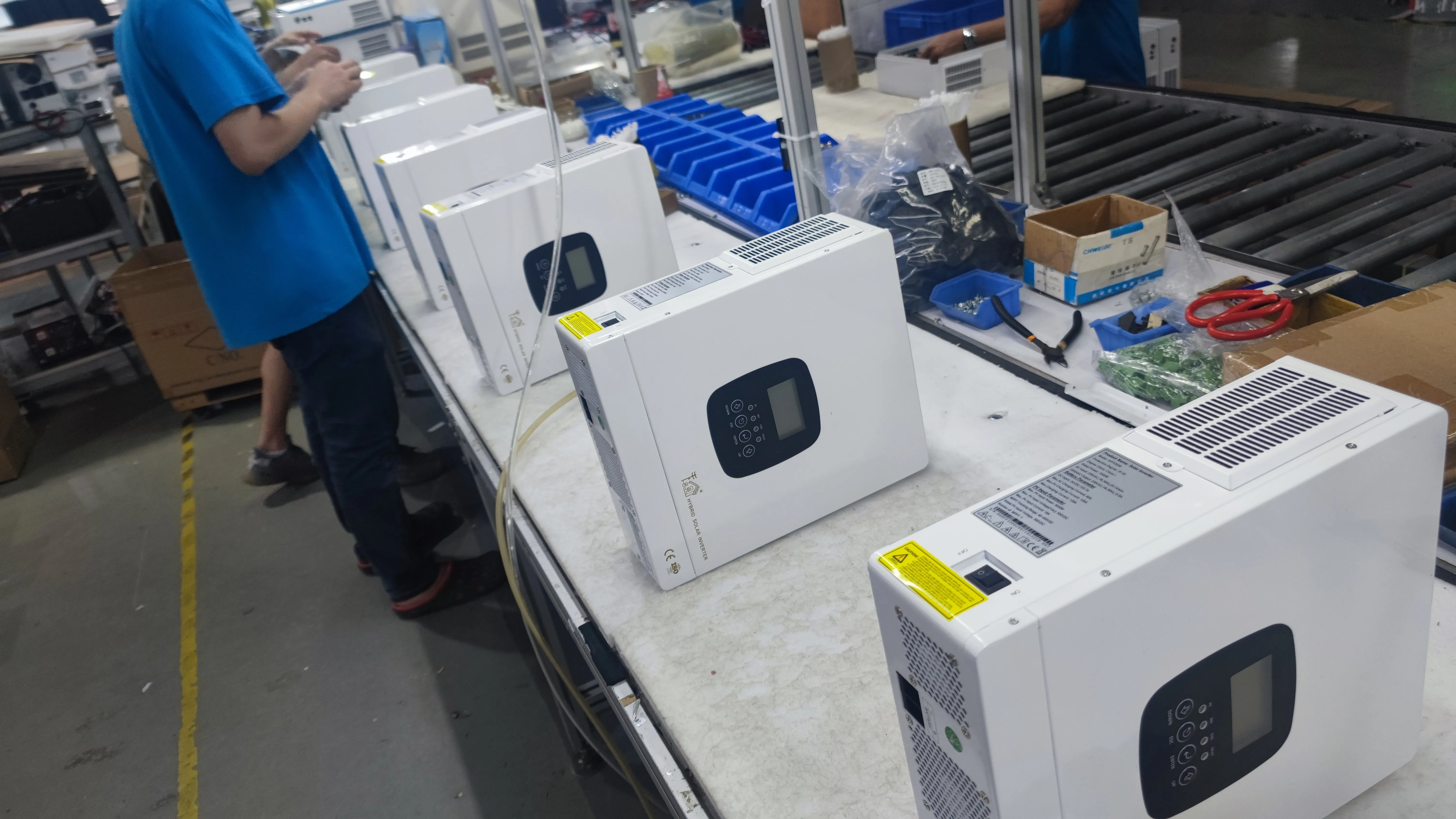 Hochwertiger, solarbetriebener, netzunabhängiger Wechselrichter, 10,3 kW, 48 V DC, 80 V – 500 V DC, einphasiger Hybrid-Solarwechselrichter