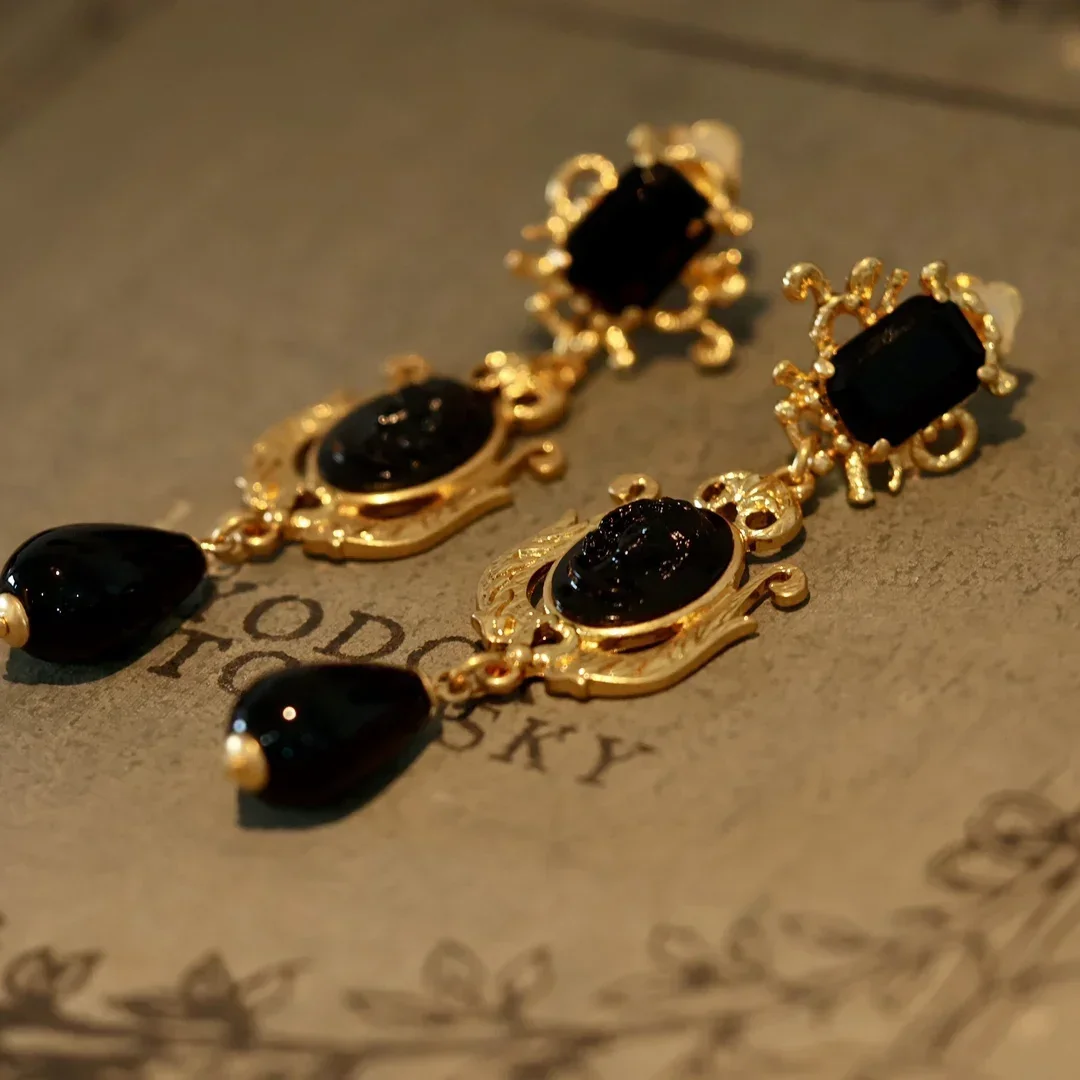 Medieval French vintage Prince like black agate sweep shoulder clip earrings