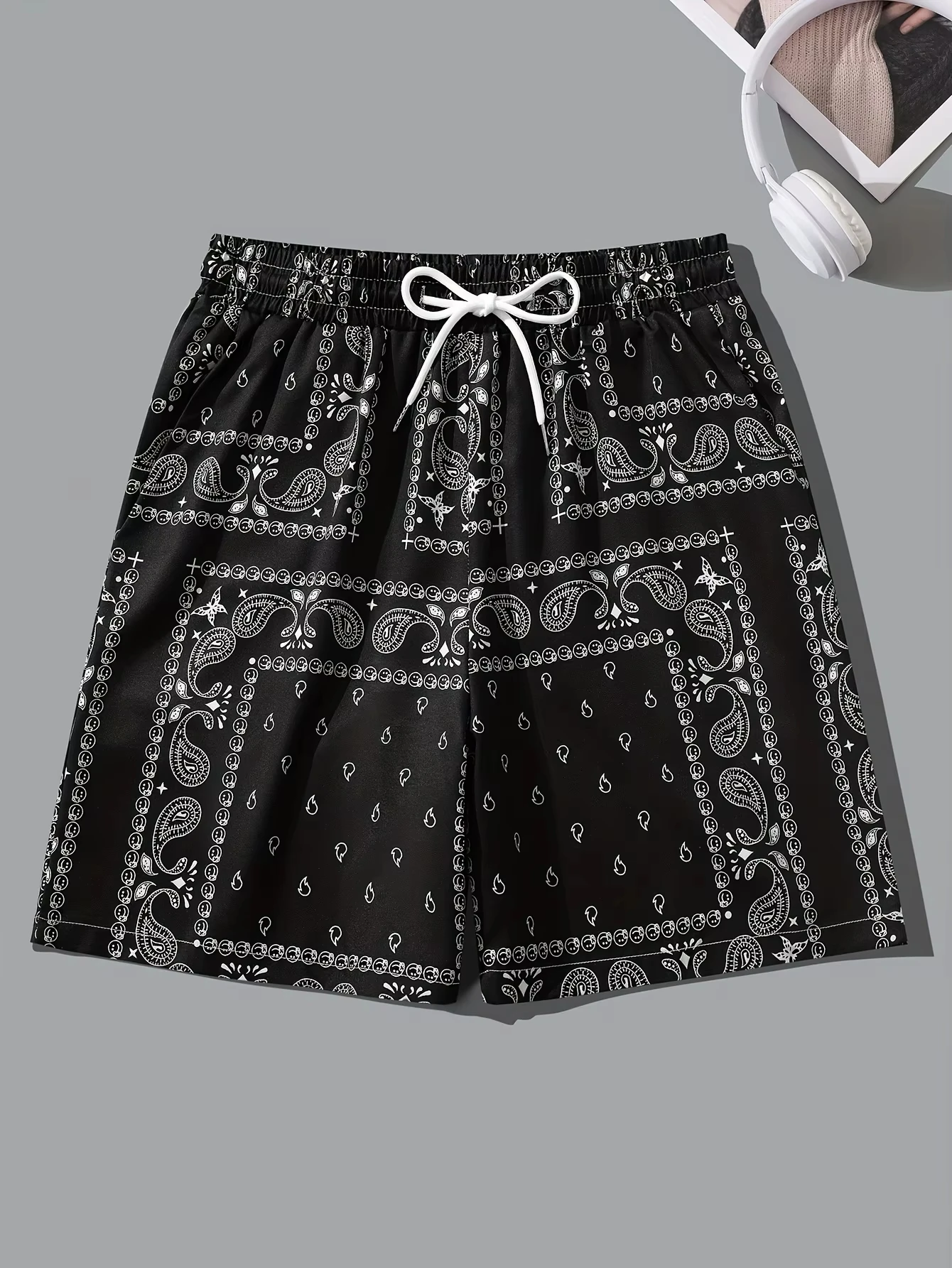 2026 Men's Black Bandana Paisley Print Quick-Dry Casual Shorts Y2K Oversized Casual Pants Suitable for Da