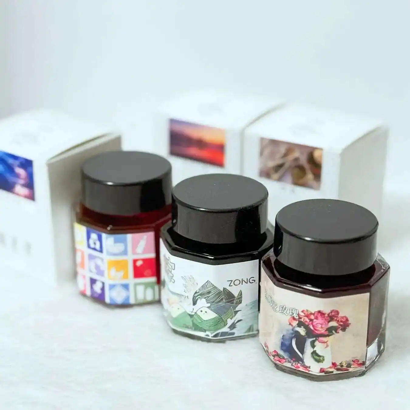 

Yunjingtang Season 19th Fragrance Chromatography Sheen Ink 30ml