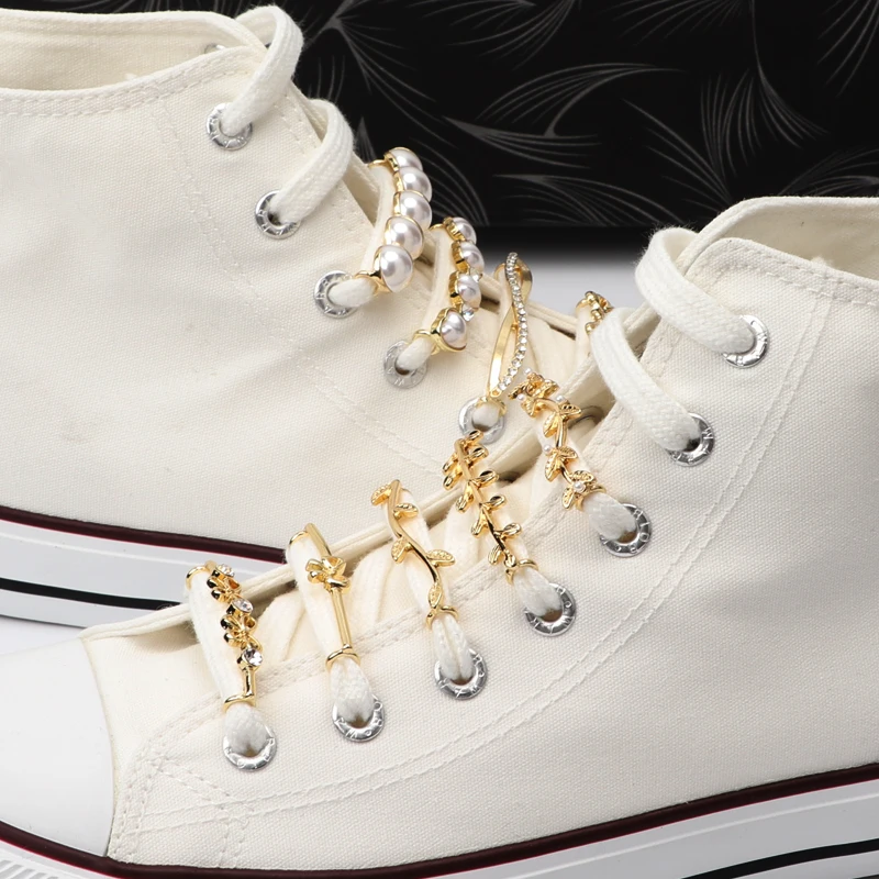 Shoelaces Decoration Clips Buckle Pearl Shoes Charm Accessories Shiny Rhinestones Women Girl Decorative Sneakers DIY 1Pc Fashion