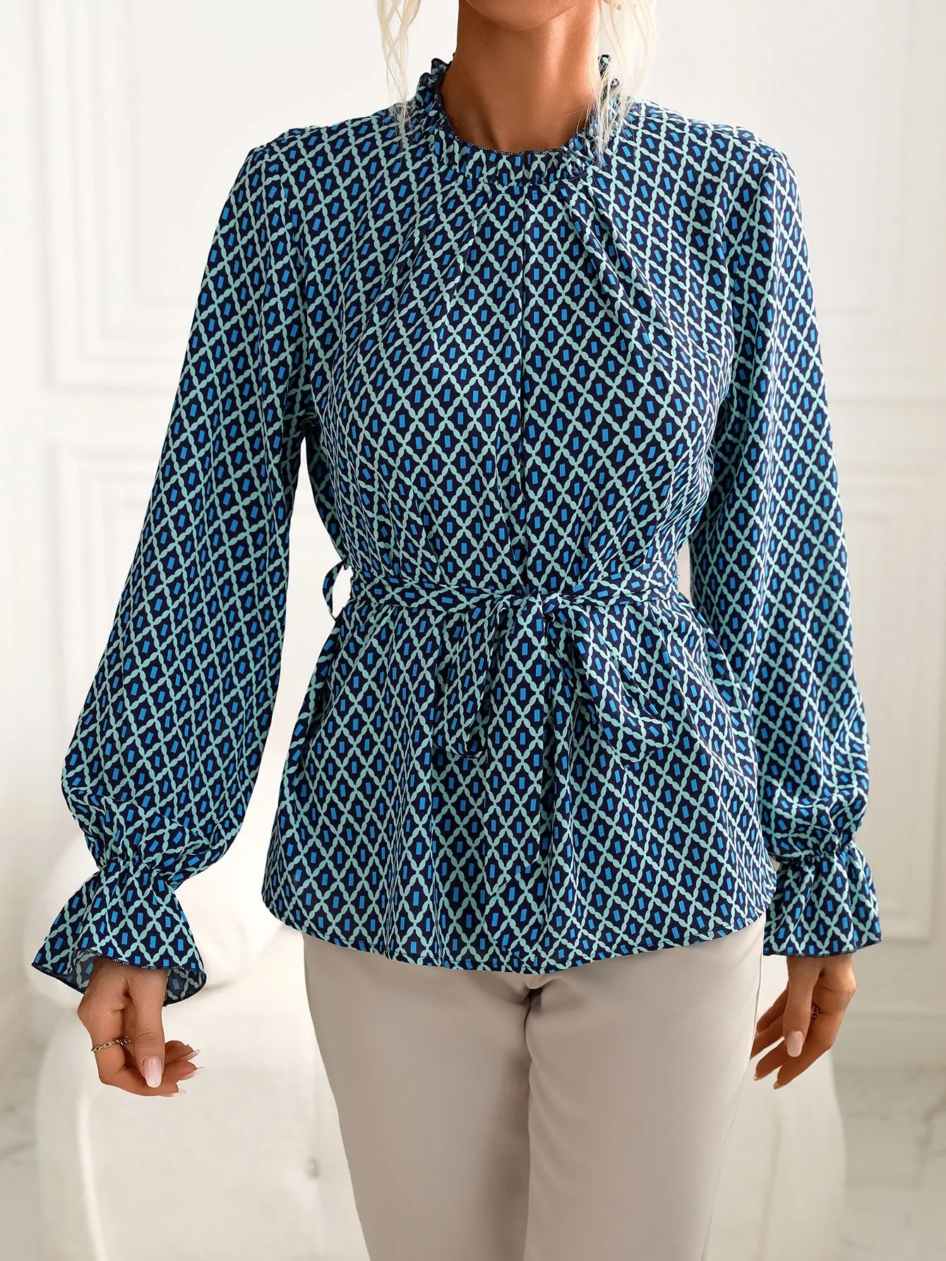 여성 블라우스 가을 겨울 우아한 패션 2025 시크 스타일리시 심플 긴팔 브이넥 캐주얼 블라우스