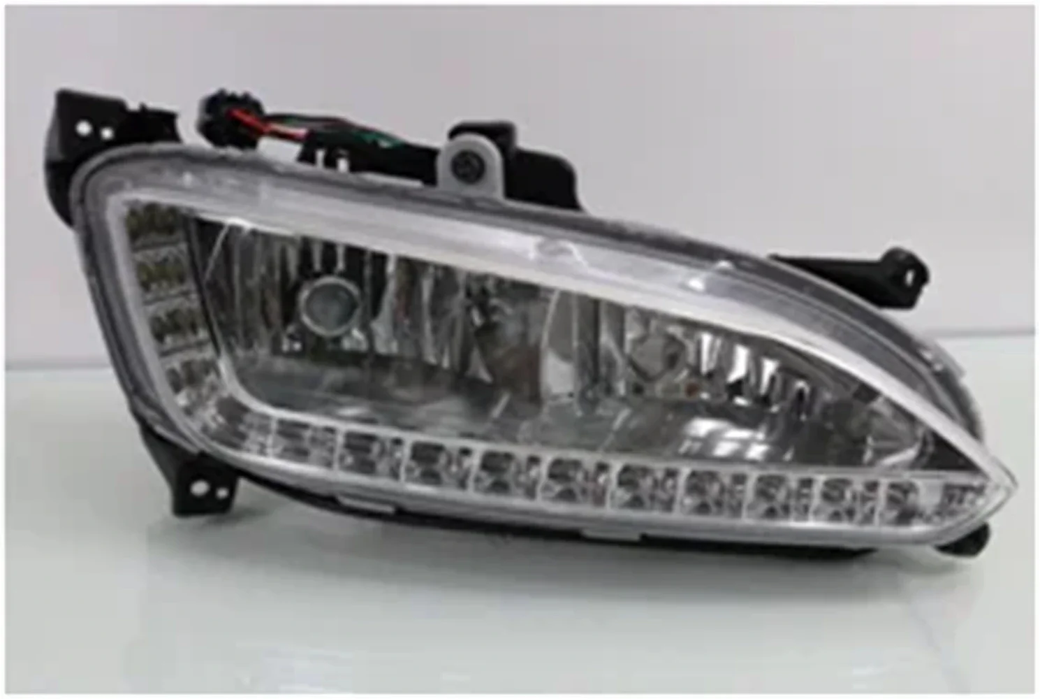 For Hyundai Santa Fe IX45 2013-2015 12V LED Daytime Running Light Waterproof Fog Lamp DRL Car Headlight Assembly