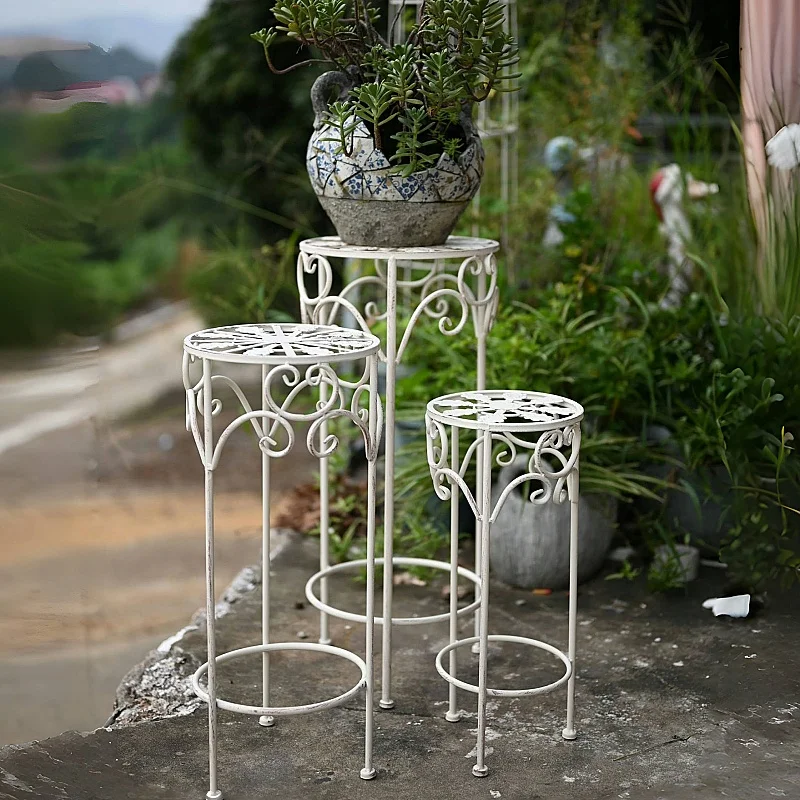 3-teiliges Set - Blumenständer für Außenbereich und Innenhof, Eisenkunst-Balkon-Bodenständer für Gartenarrangements, Dekorativer Pflanzentopfständer für Innenräume, Aufbewahrungsregal