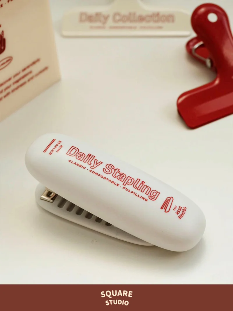 الرجعية قذيفة صغيرة للطي كباسات المحمولة حجم اللون الموثق 24/6 26/6 القياسية ستابلز مكتب أدوات تجليد المدرسة A7019