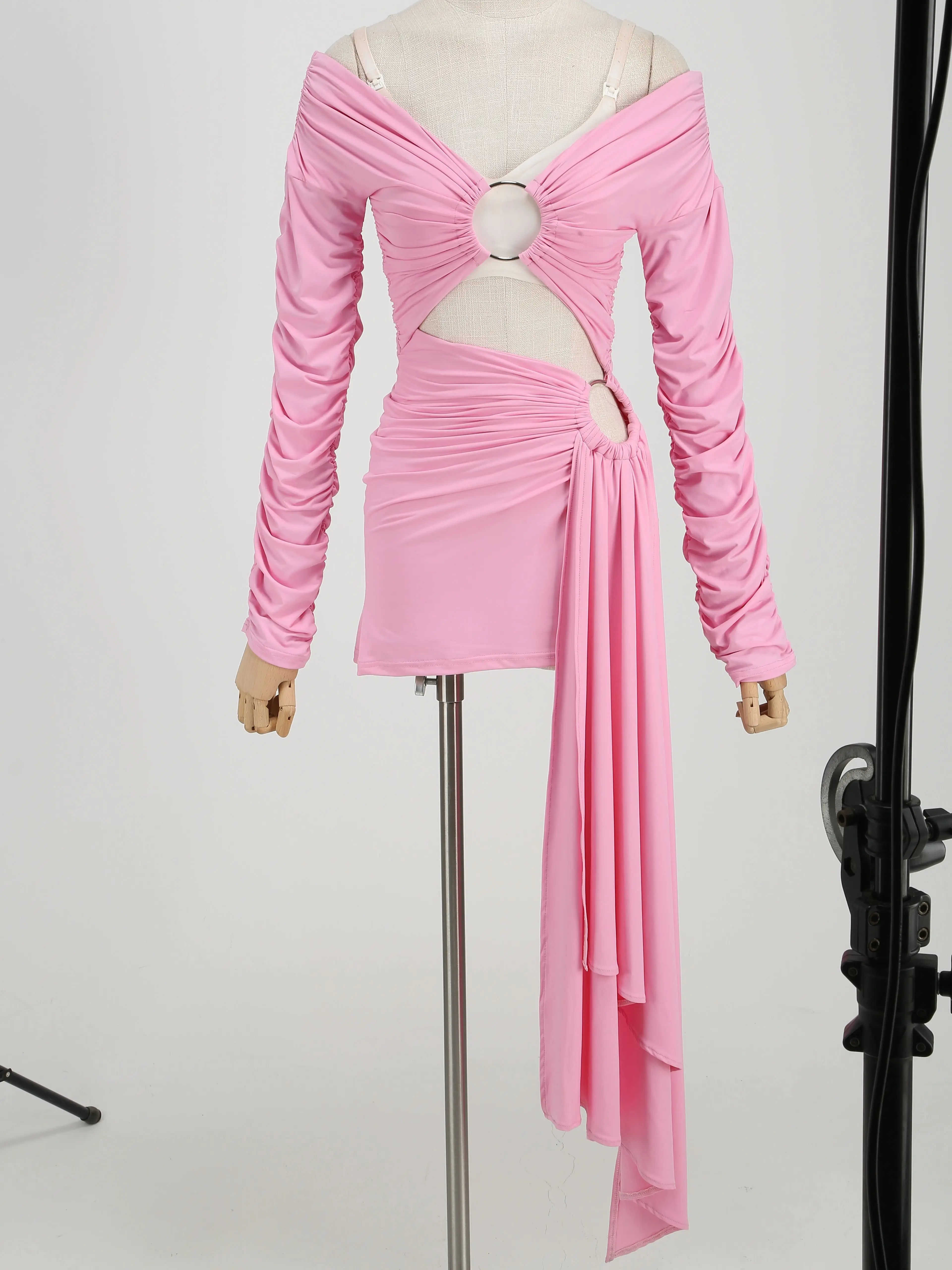 Abiti da compleanno di lusso 2024 autunno manica lunga vestito da partito Sexy scava fuori abiti da sera moda rosa abito da ballo vestiti donna