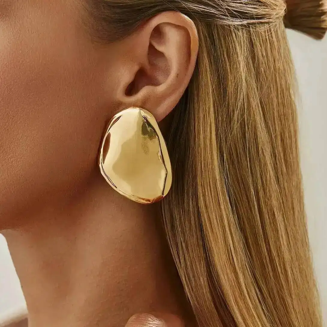 

Ingemark Fashion Simple Metal Irregular Oval Stud Earrings Women Exaggerated Gold Color Geometric Earring Party New Jewelry Gift
