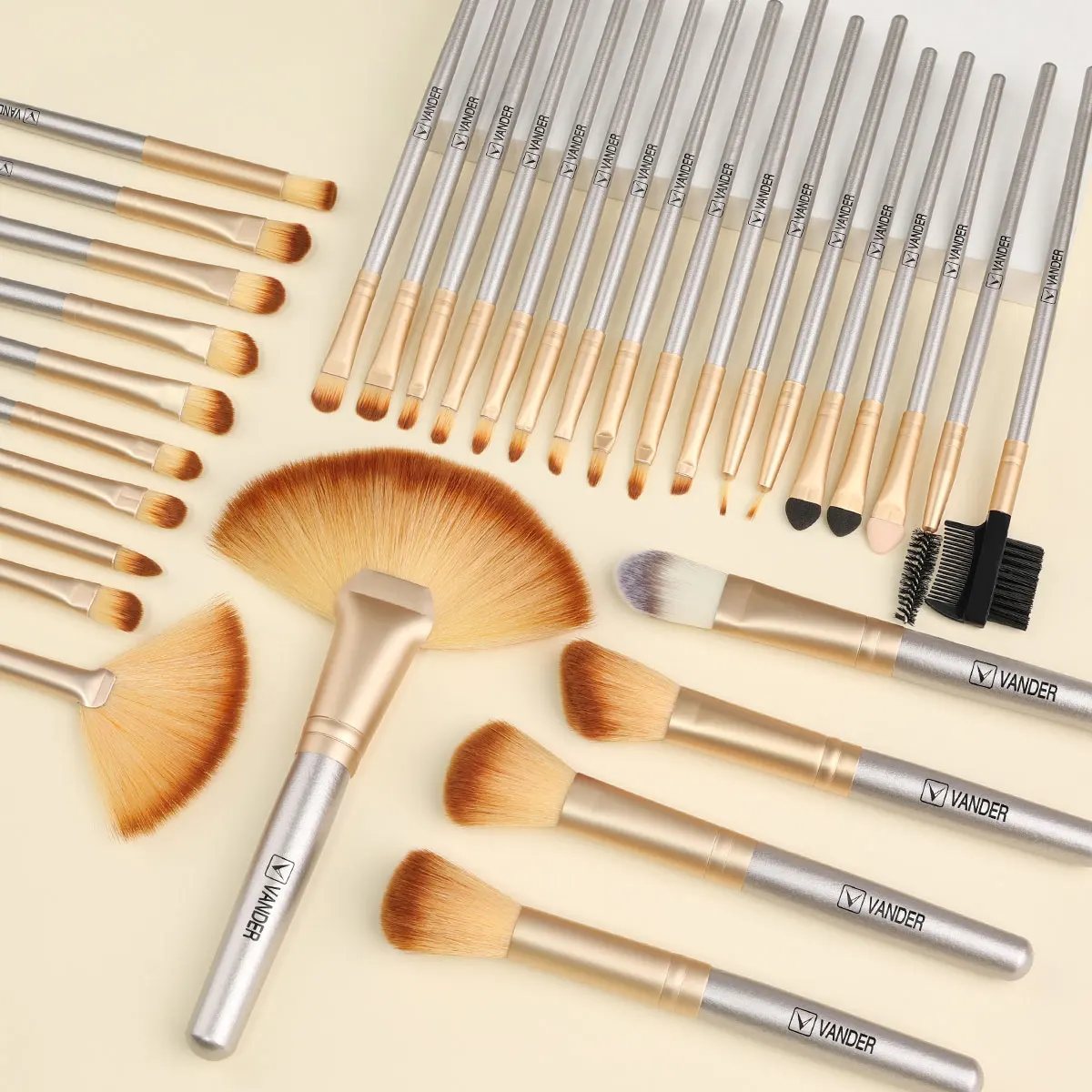 Makeup Brushes Set Professional Foundation Brush Soft Fluffy EyeShadow Cosmetics Blending Concealer Foundation Brush Beauty Tool