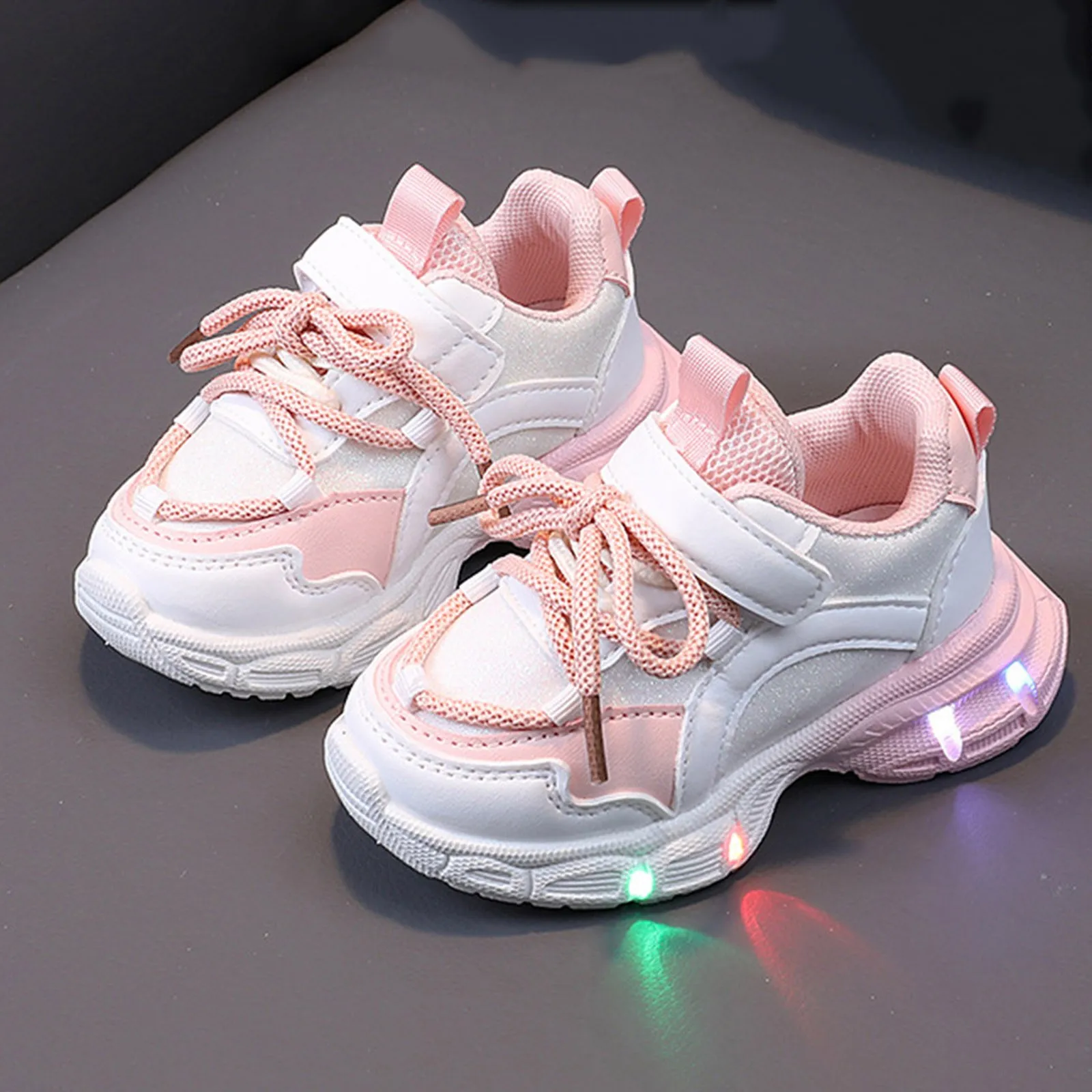 Zapatos con luces LED para niñas, zapatillas deportivas con purpurina a la moda para niños, zapatos informales de princesa para niños, zapatos deportivos transpirables para correr para primavera y otoño