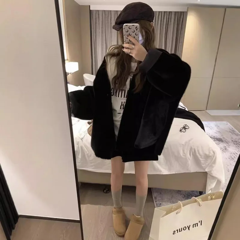 فراء المنك المقلد الجديد للخريف والشتاء للسيدات، نمط Idle، نمط فضفاض، تصميم بدون مشبك، الأكثر مبيعًا متعدد الاستخدامات، أكمام قابلة للتحويل #1