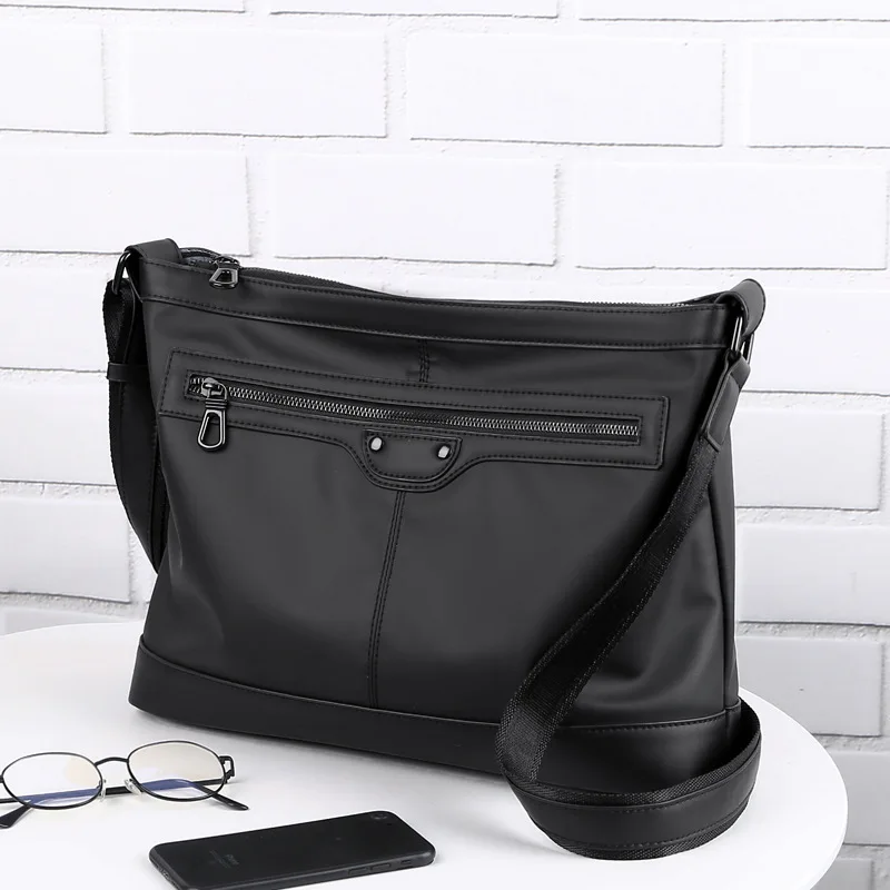 New Fashionable Large Capacity Crossbody Backpack Shoulder Men's Casual Waterproof Cloth Luxury Men Messenger Leather Satchel